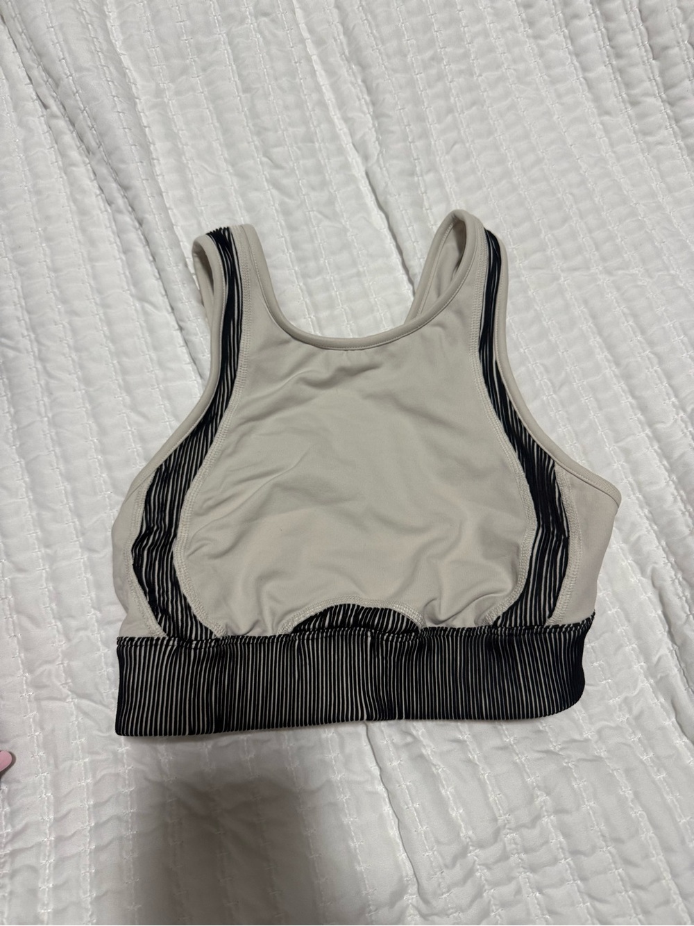 Alo yoga bra size small